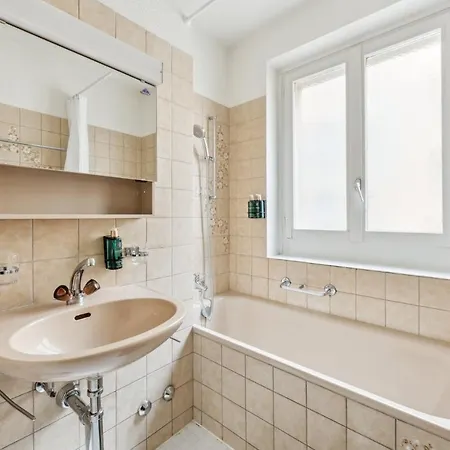 For Explorers 224 Zürich